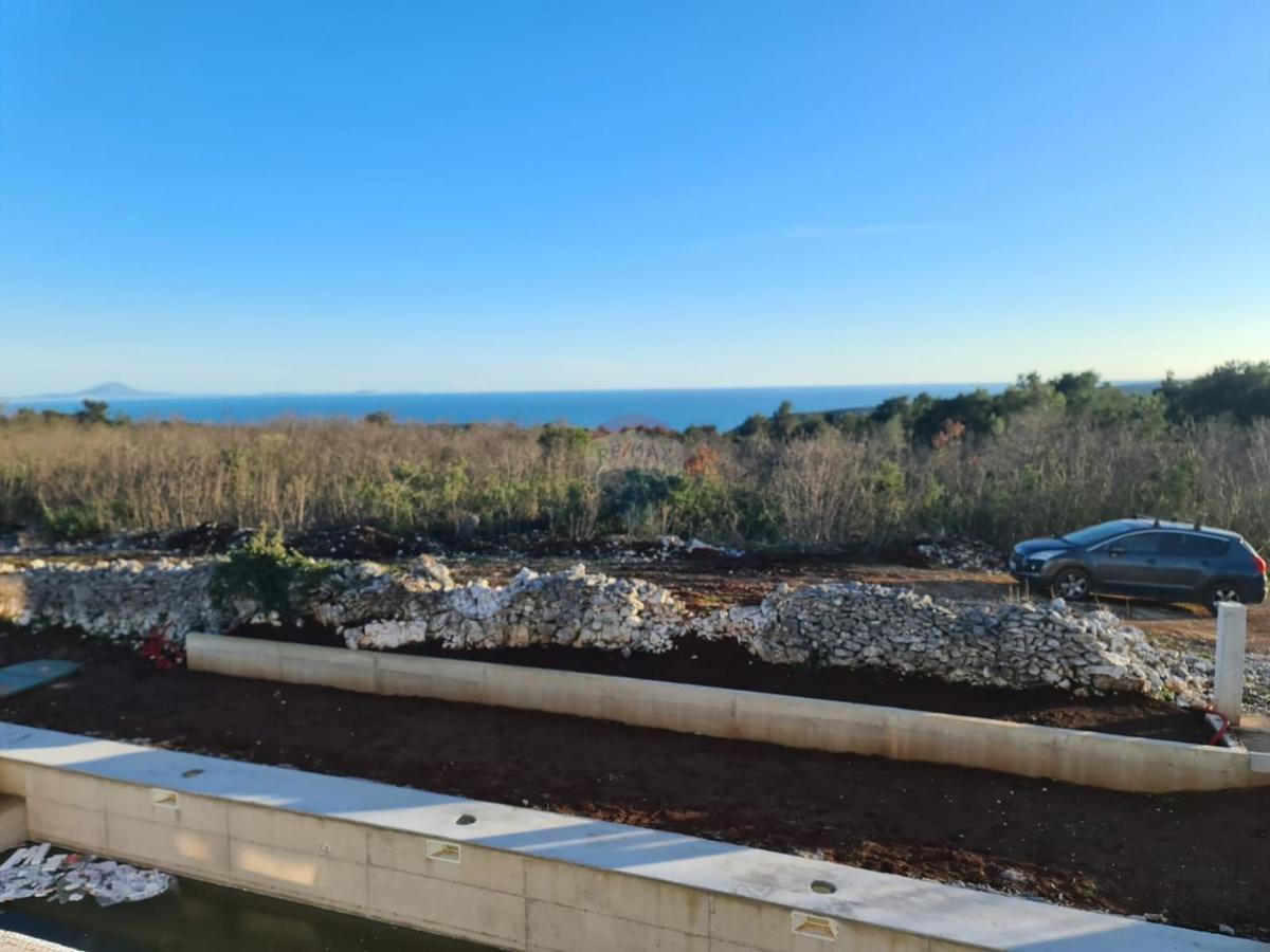 Istria, Rakalj – Villa di design con vista panoramica sul mare