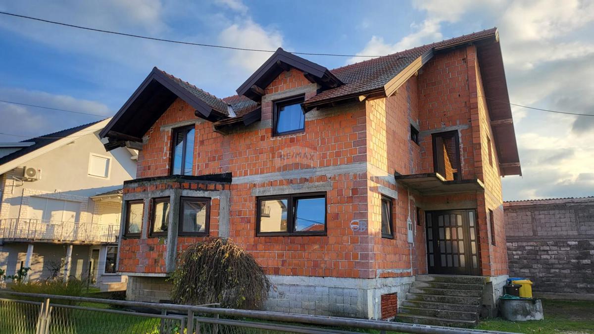 Casa Gornje Rakarje, Velika Gorica, 378m2