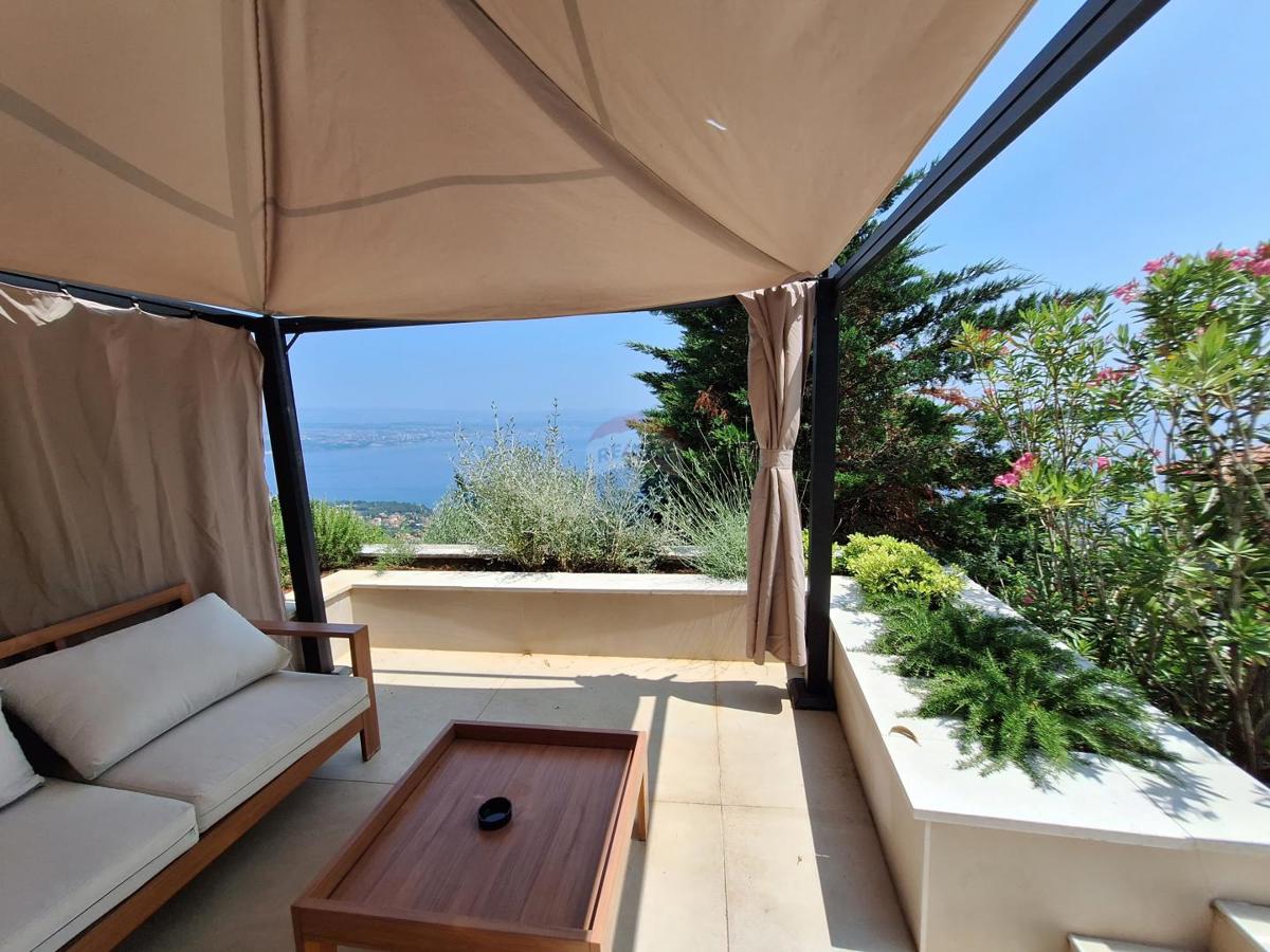 Appartamento Dobreć, Opatija - Okolica, 142m2