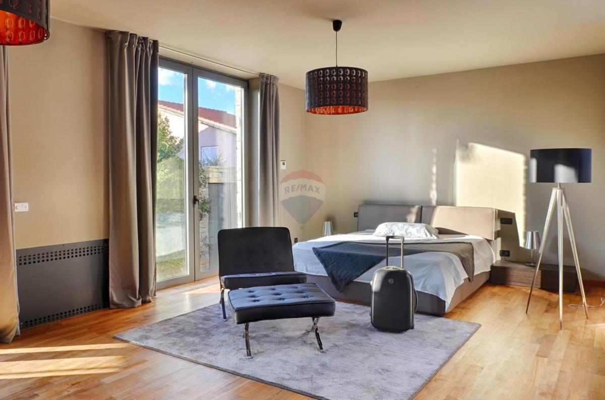 Casa Poreč okolica, Poreč, 375m2