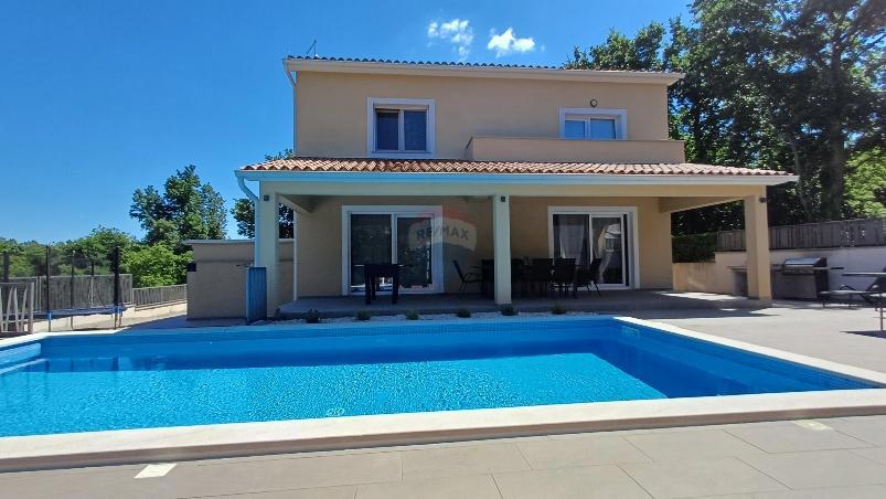 Casa Boškari, Svetvinčenat, 220m2