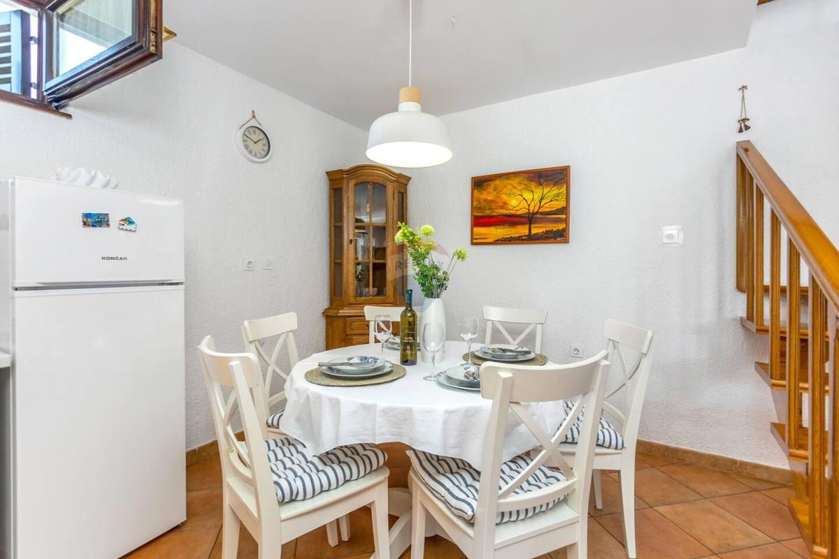 Casa Risika, Vrbnik, 205m2