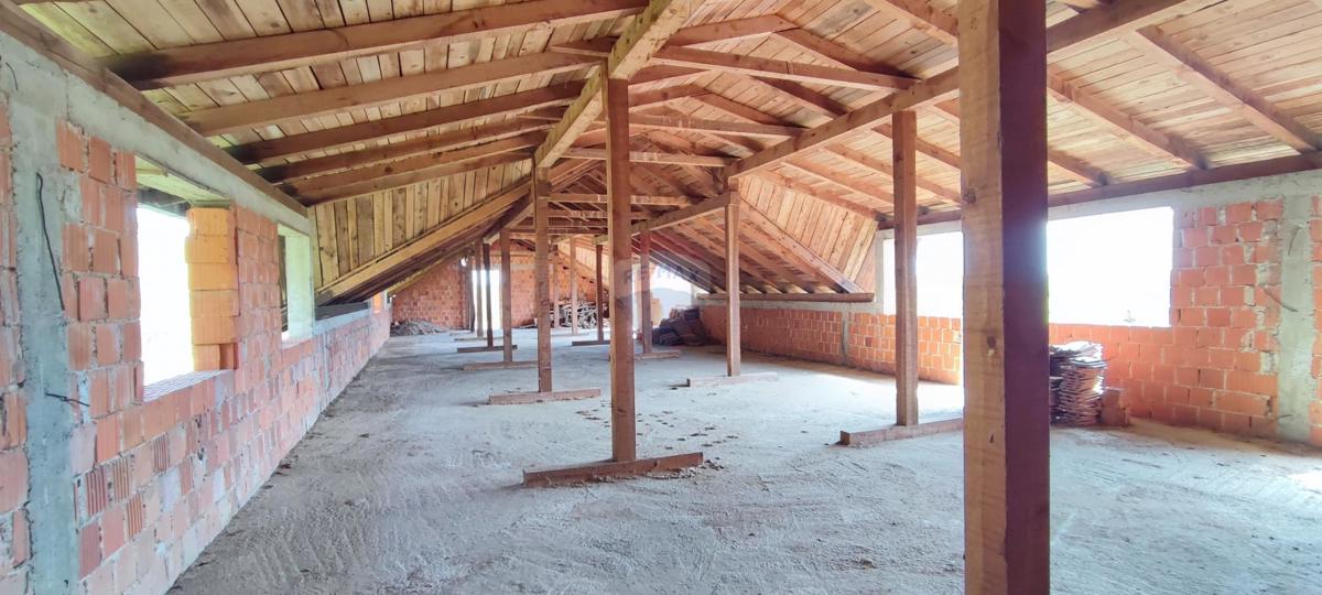 Casa Obrež Zelinski, Sveti Ivan Zelina, 840m2