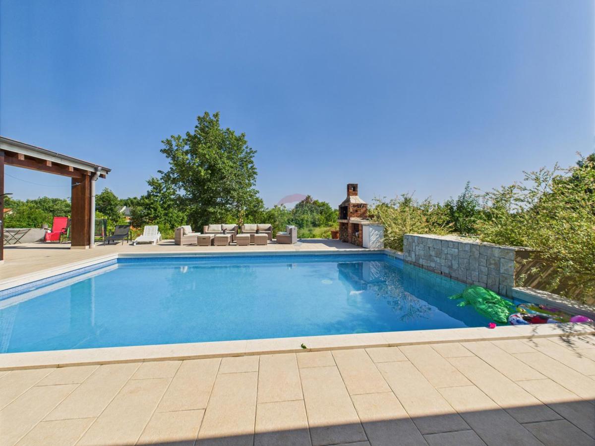 Casa Štokovci, Svetvinčenat, 248m2