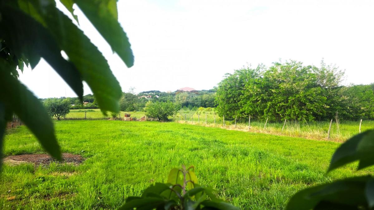 Terreno edificabile Materada, Umag, 1.109m2