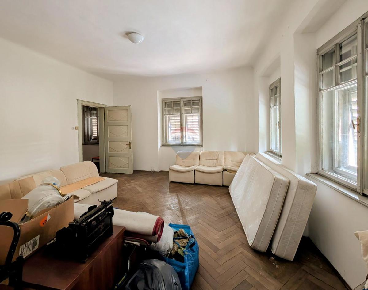 Casa Stari Pazin, Pazin, 280m2