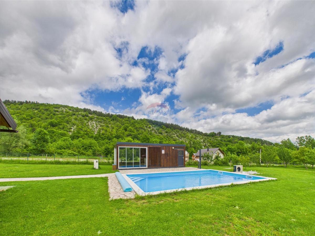 Casa Centar, Gospić, 290m2