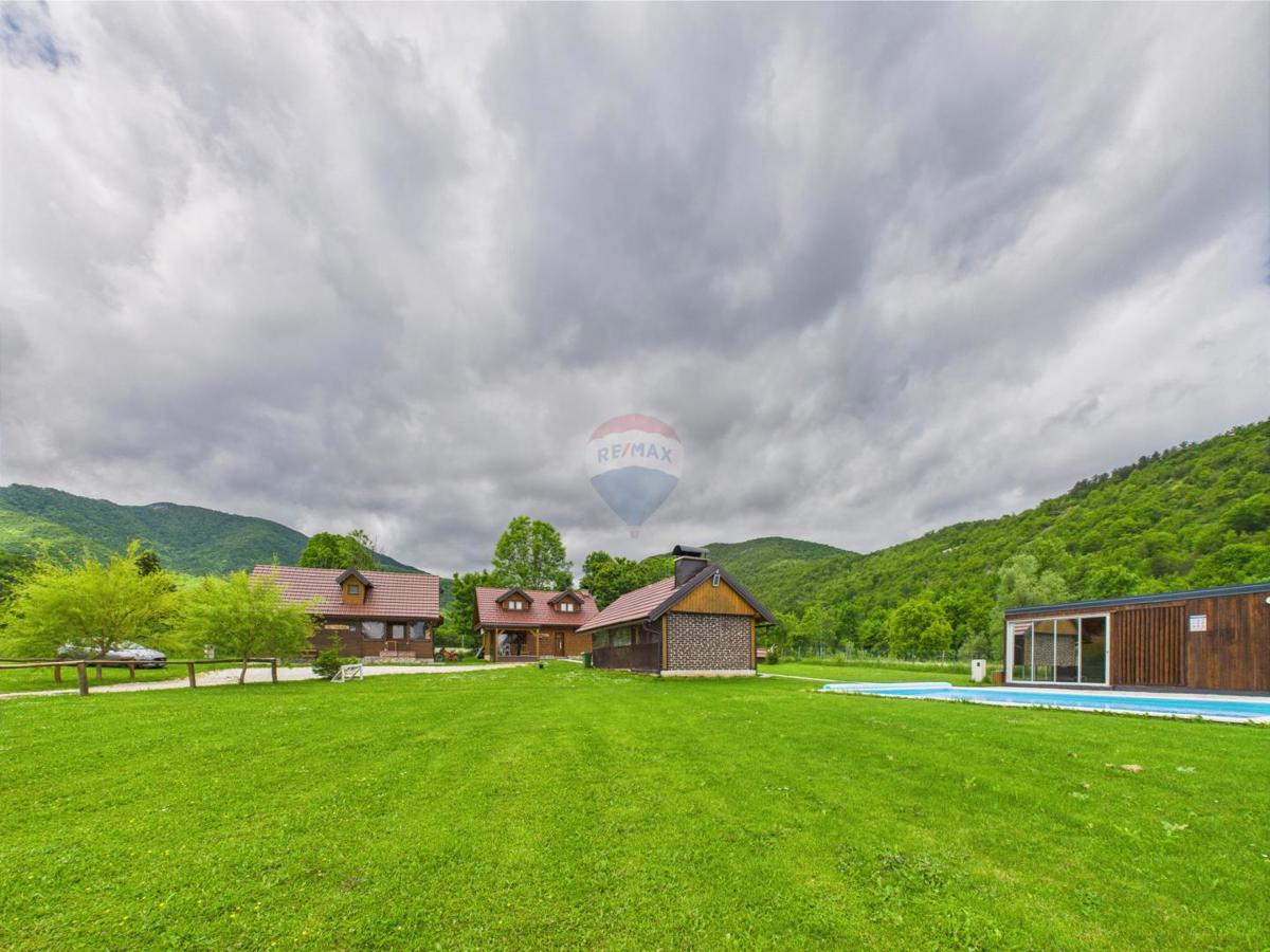 Casa Centar, Gospić, 290m2