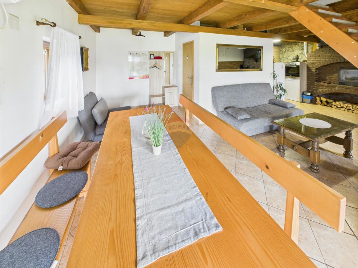 Casa Centar, Gospić, 290m2