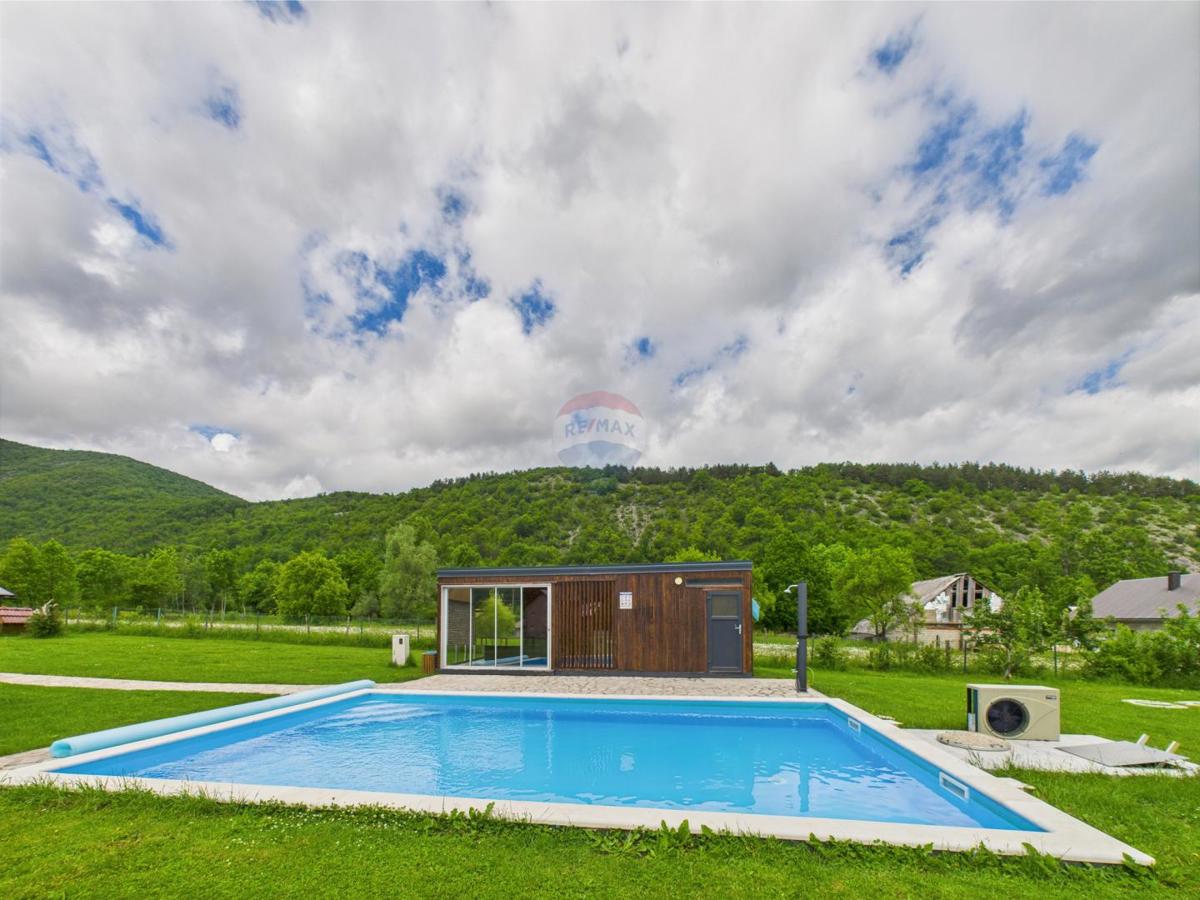 Casa Centar, Gospić, 290m2
