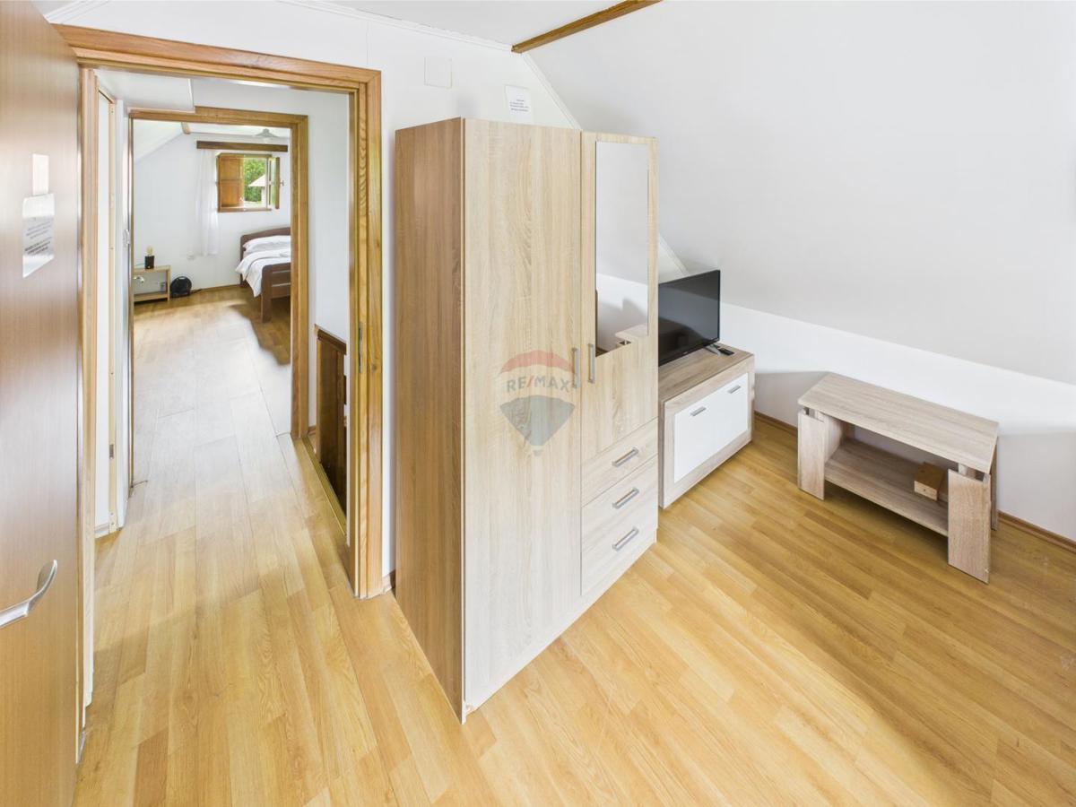 Casa Centar, Gospić, 290m2