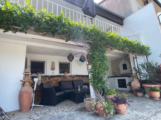 Casa Klenovica, Novi Vinodolski, 191m2