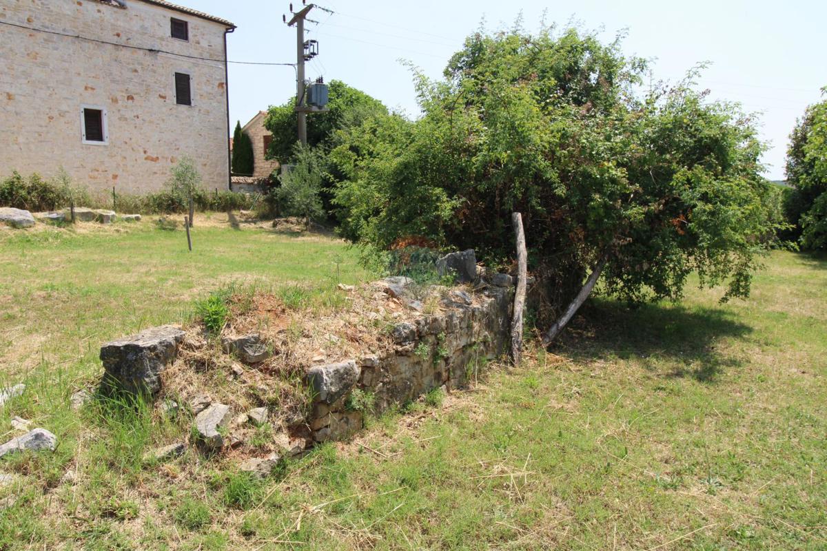 Terreno edificabile Barat, Višnjan, 1.222m2