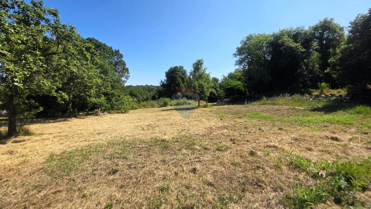 Terreno edificabile Brtonigla, 574,38m2