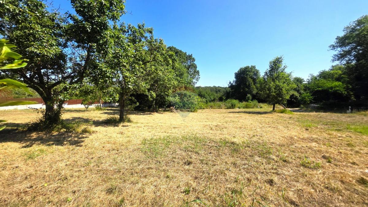 Terreno edificabile Brtonigla, 574,38m2