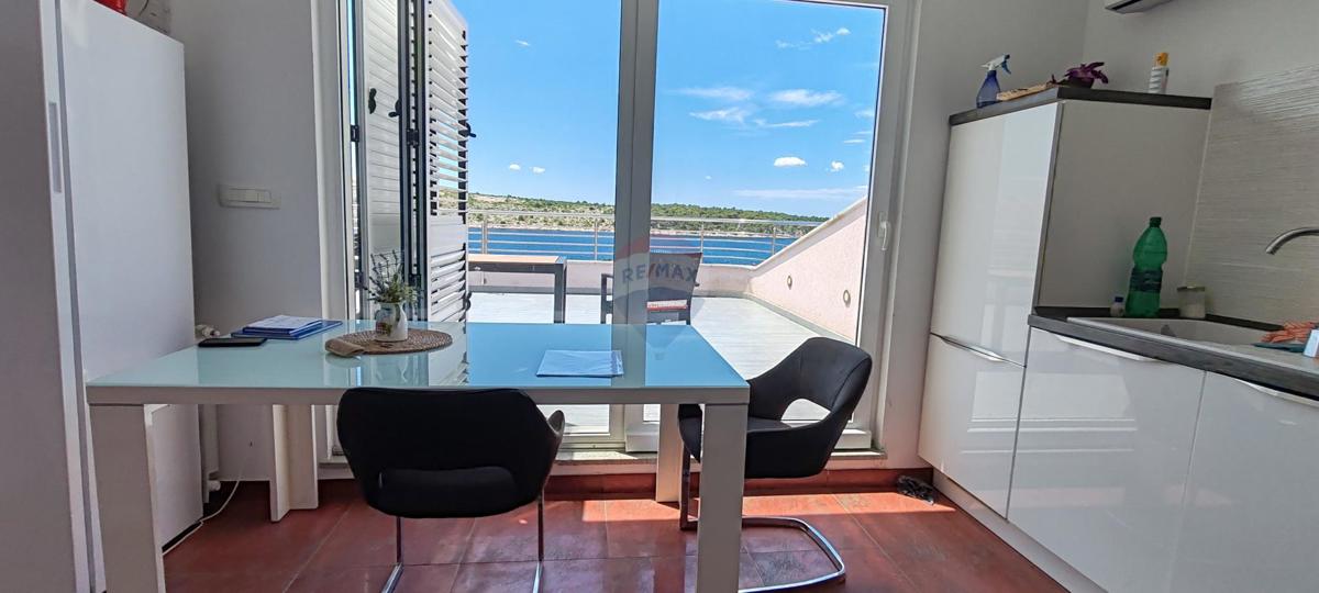 Appartamento Barbat na Rabu, Rab, 65m2