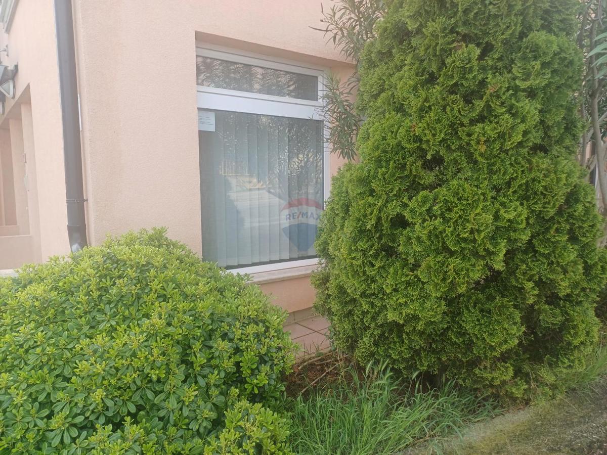 Attività commerciale Vidikovac, Pula, 137,66m2