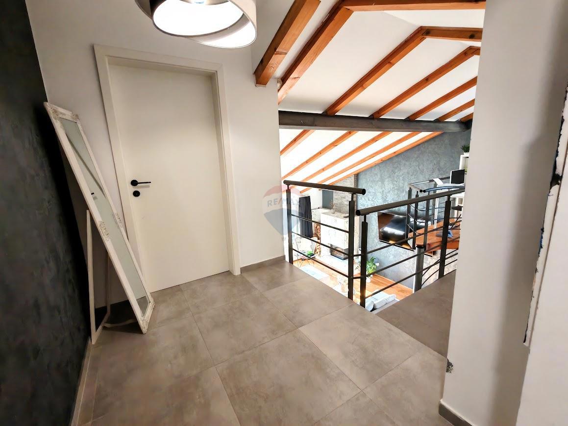 Appartamento Grabrik, Karlovac, 115m2