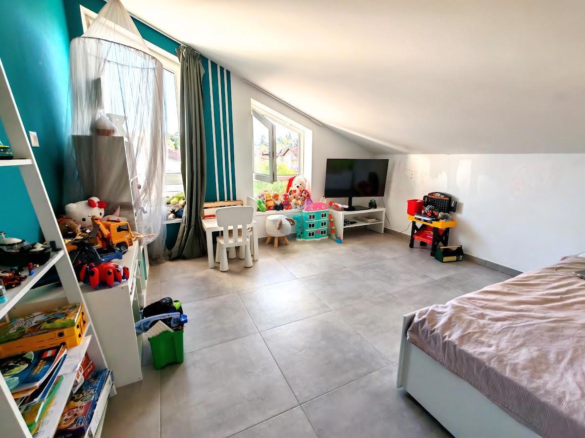 Appartamento Grabrik, Karlovac, 115m2