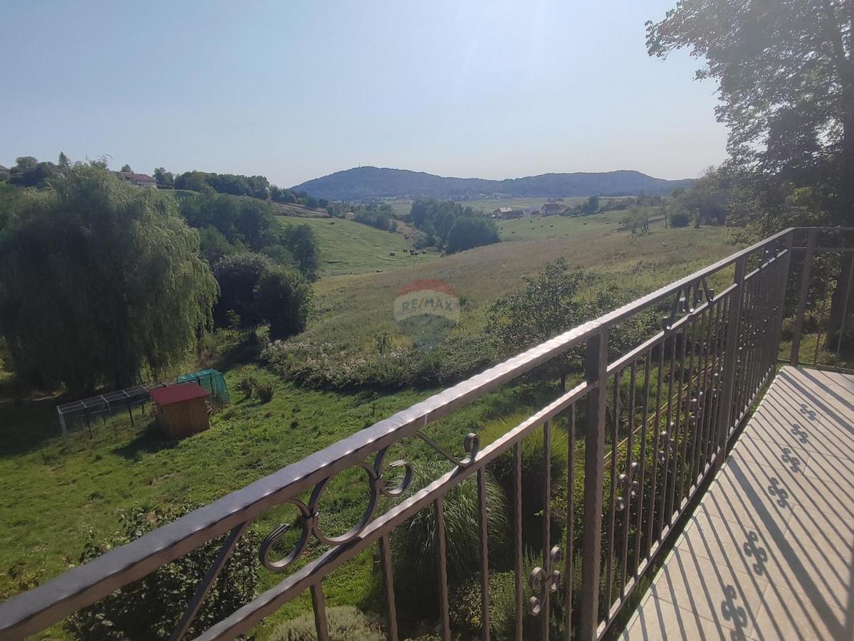 Casa Cerovac Vukmanićki, Karlovac - Okolica, 130m2
