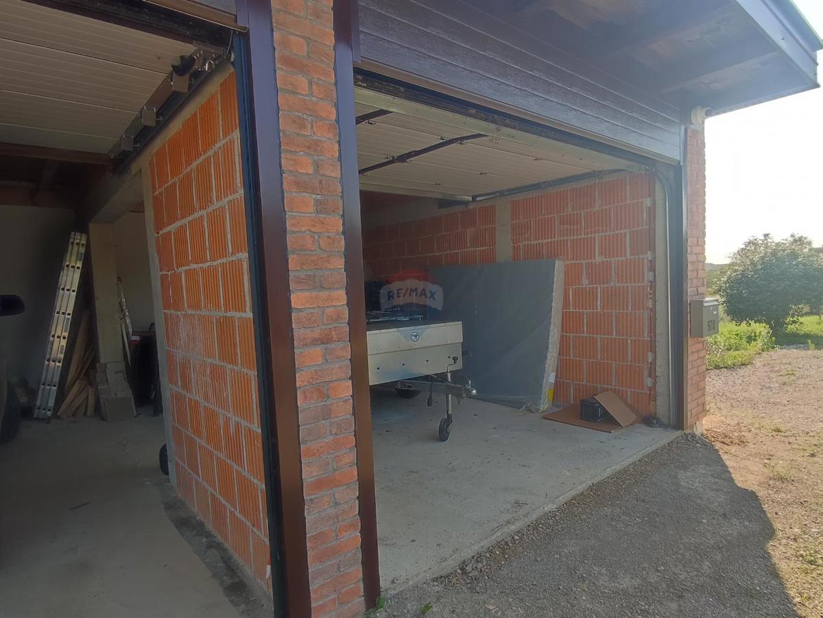 Casa Cerovac Vukmanićki, Karlovac - Okolica, 130m2
