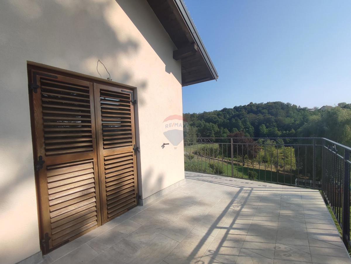 Casa Cerovac Vukmanićki, Karlovac - Okolica, 130m2
