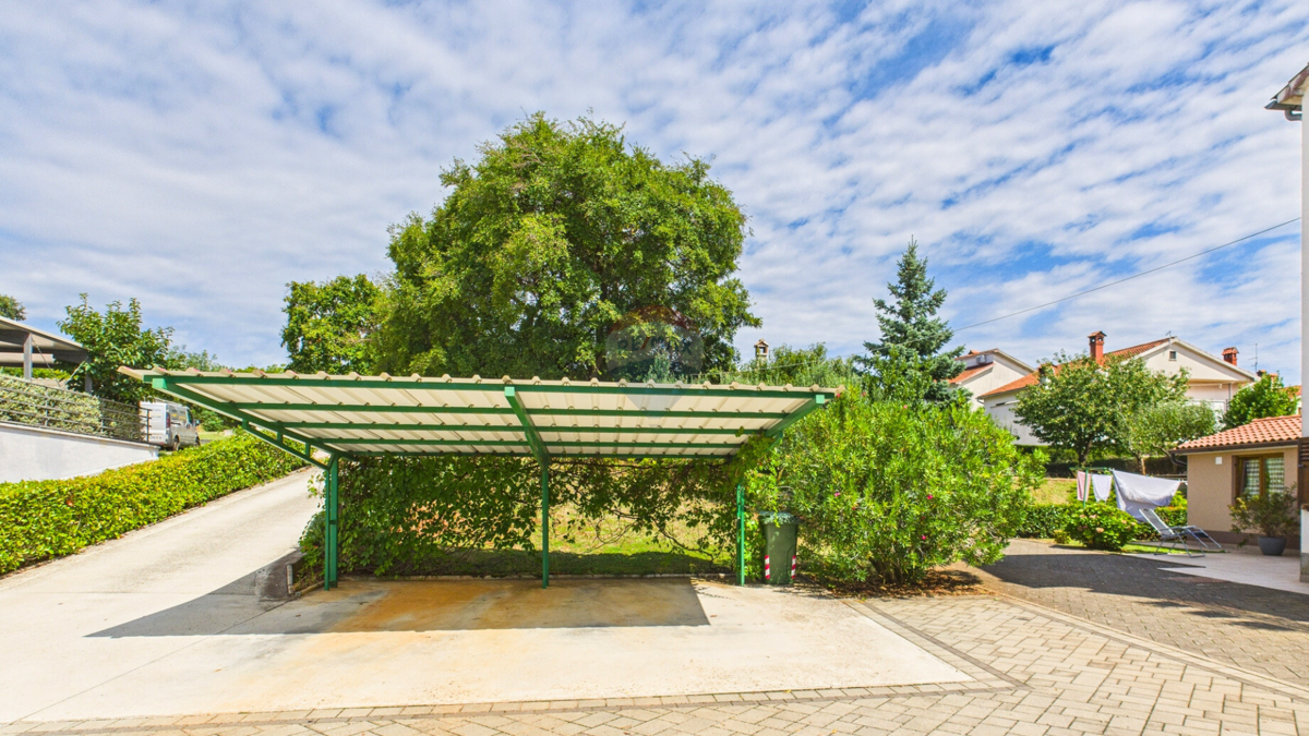 ISTRIA, ŽMINJ – Appartamento con giardino, cucina estiva e cantina