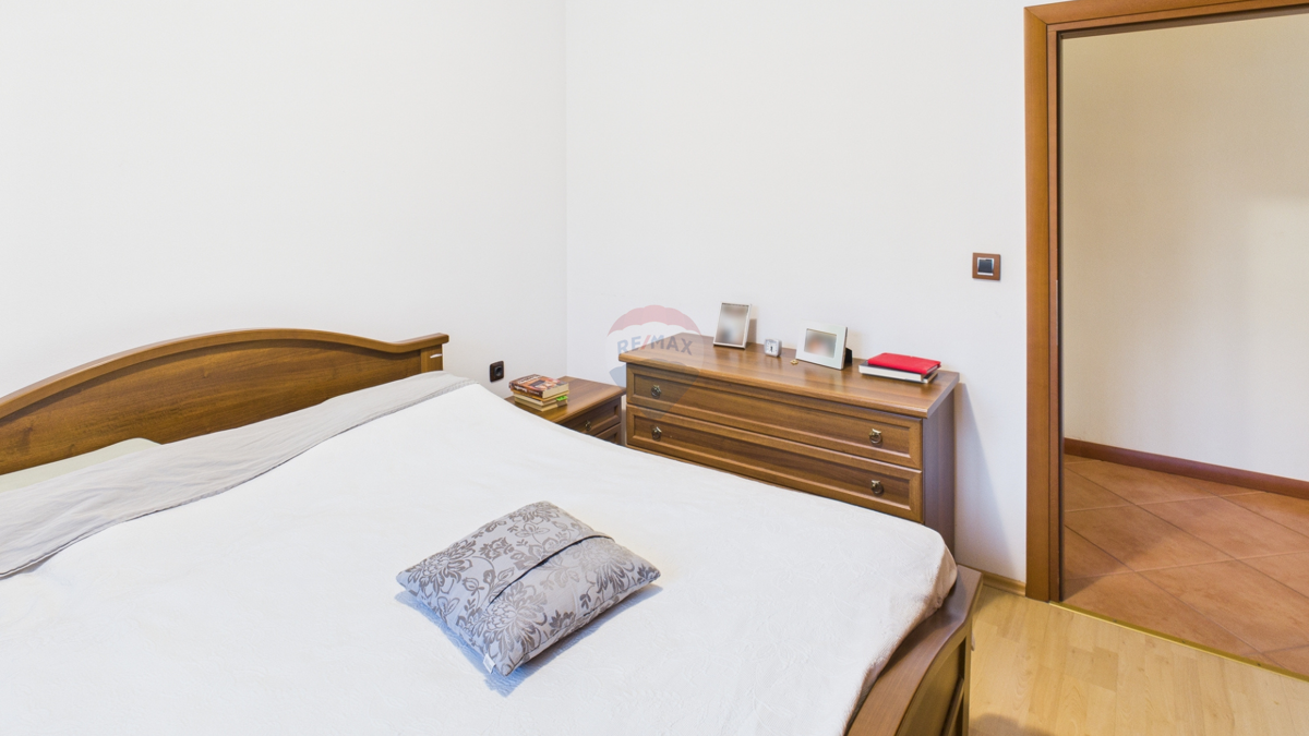 ISTRIA, ŽMINJ – Appartamento con giardino, cucina estiva e cantina