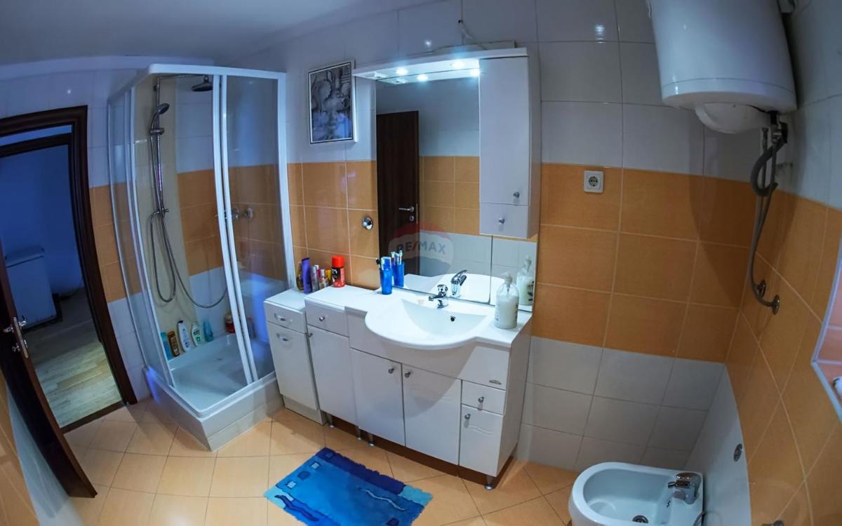 Casa Karlobag, 260m2