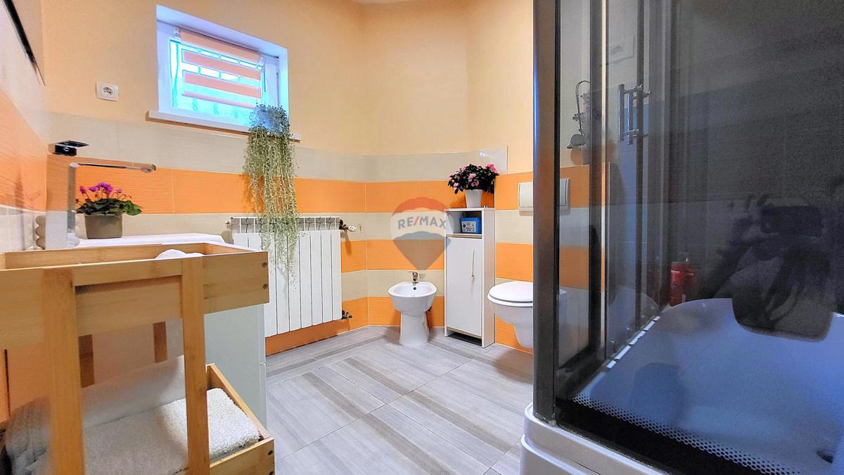 Appartamento Kaštel, Buje, 140,19m2