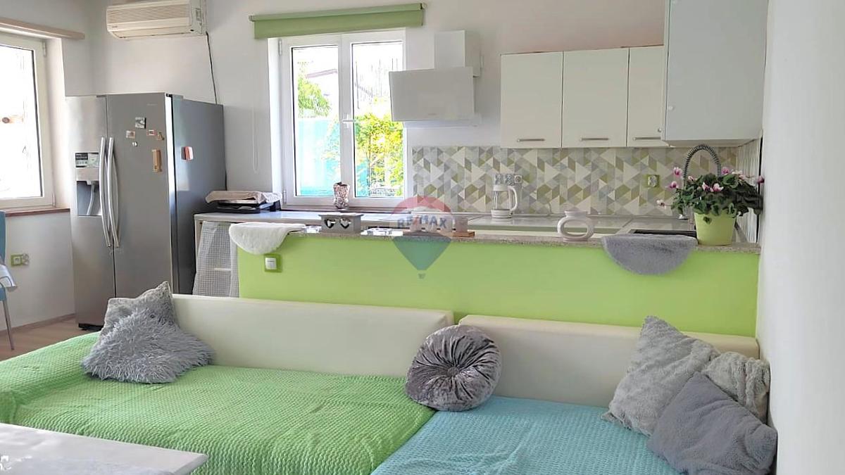 Appartamento Kaštel, Buje, 140,19m2