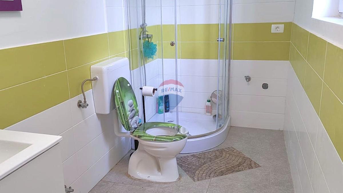 Appartamento Kaštel, Buje, 140,19m2