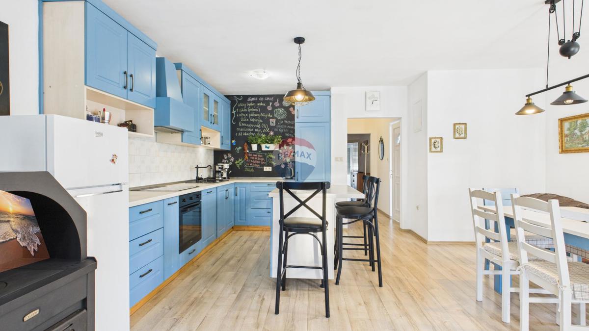 Novi Vinodolski – Appartamento con due camere da letto vicino al porto turistico