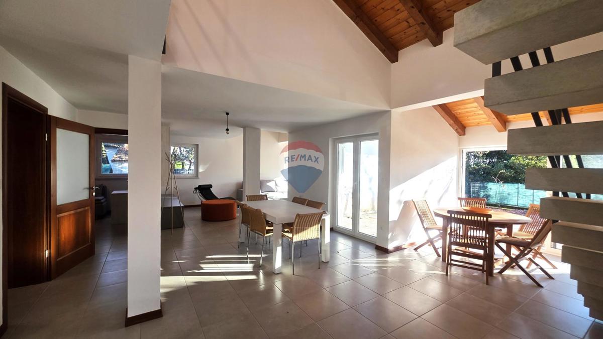 Casa Kaštel, Buje, 155m2