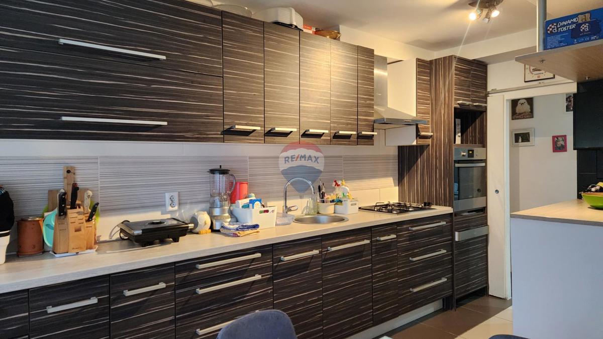 Appartamento Centar, Velika Gorica, 80m2