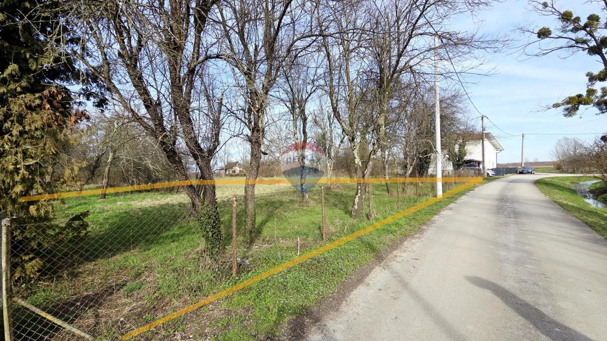 Terreno edificabile Oborovo, Rugvica, 3.708m2