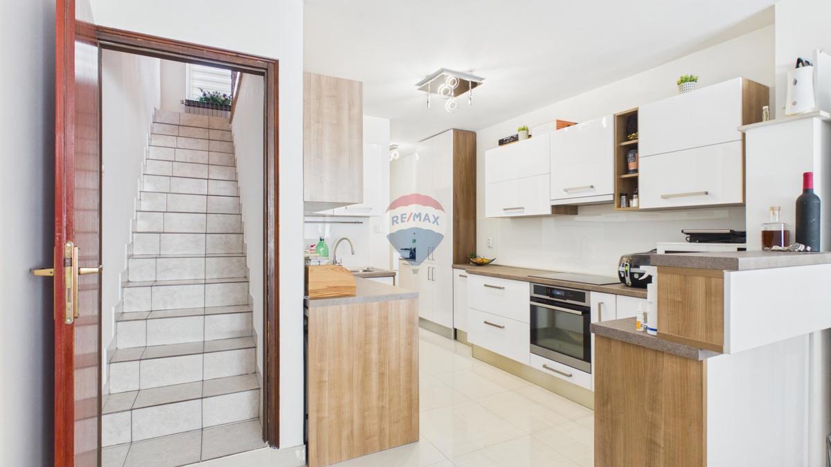 Casa Rudeš, Trešnjevka - Sjever, 235m2