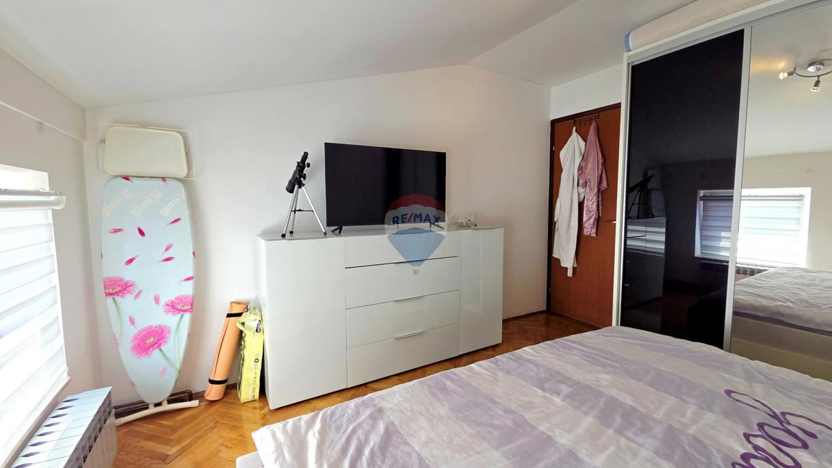 Casa Rudeš, Trešnjevka - Sjever, 235m2