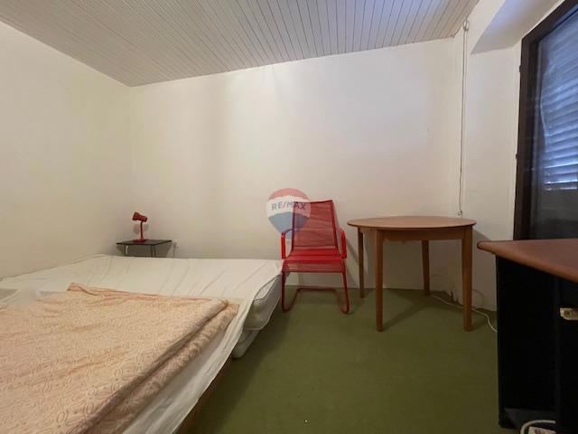 Krk, Punat - centro storico, casa con cortile e taverna, vicino al mare