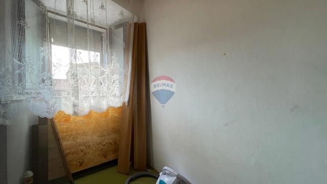 Krk, Punat - centro storico, casa con cortile e taverna, vicino al mare