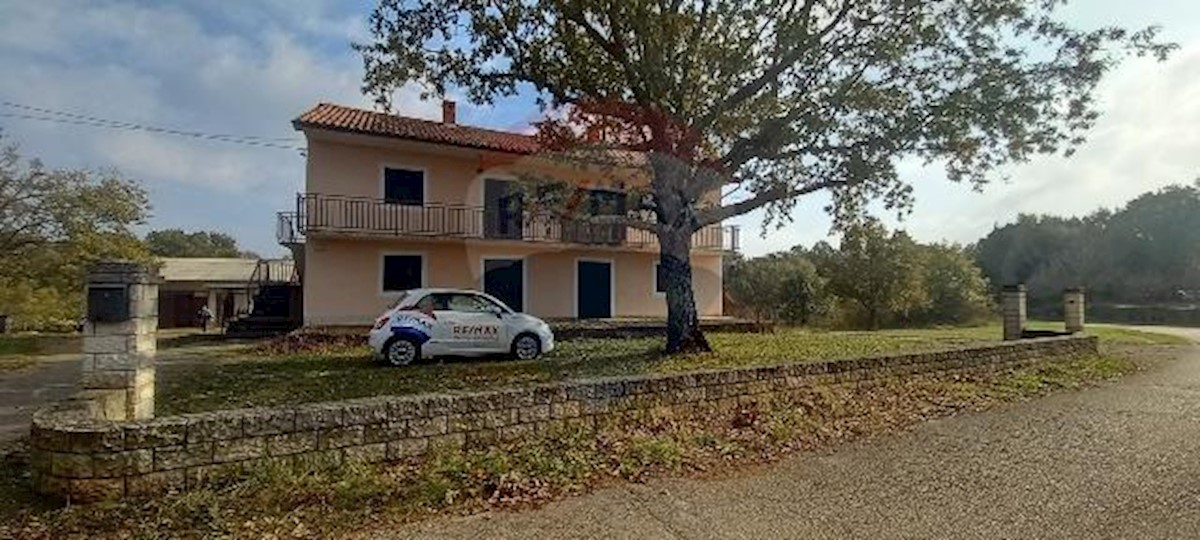 Villa Singola/Casa Vacanza Juršići, Svetvinčenat, 400m2