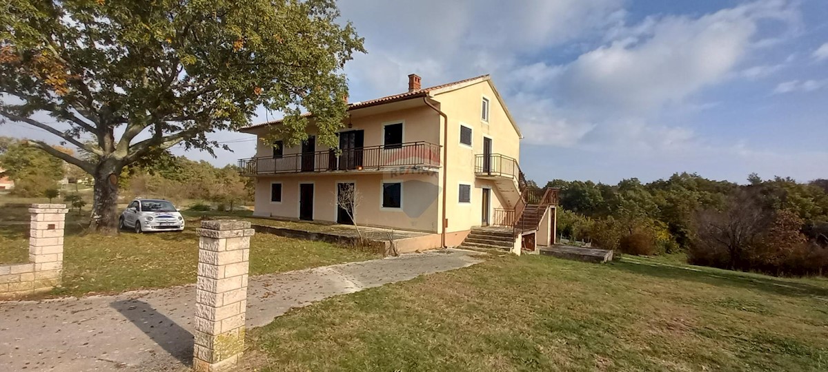 Villa Singola/Casa Vacanza Juršići, Svetvinčenat, 400m2