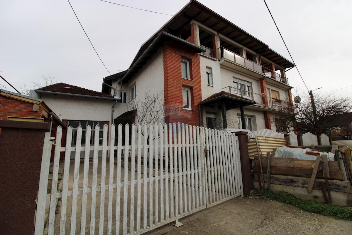 Casa Begovići, Petrinja, 301m2