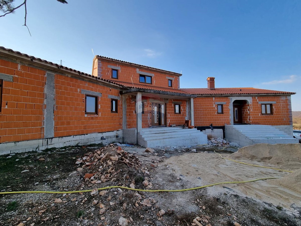 Casa Rovinjsko Selo, Rovinj, 450m2