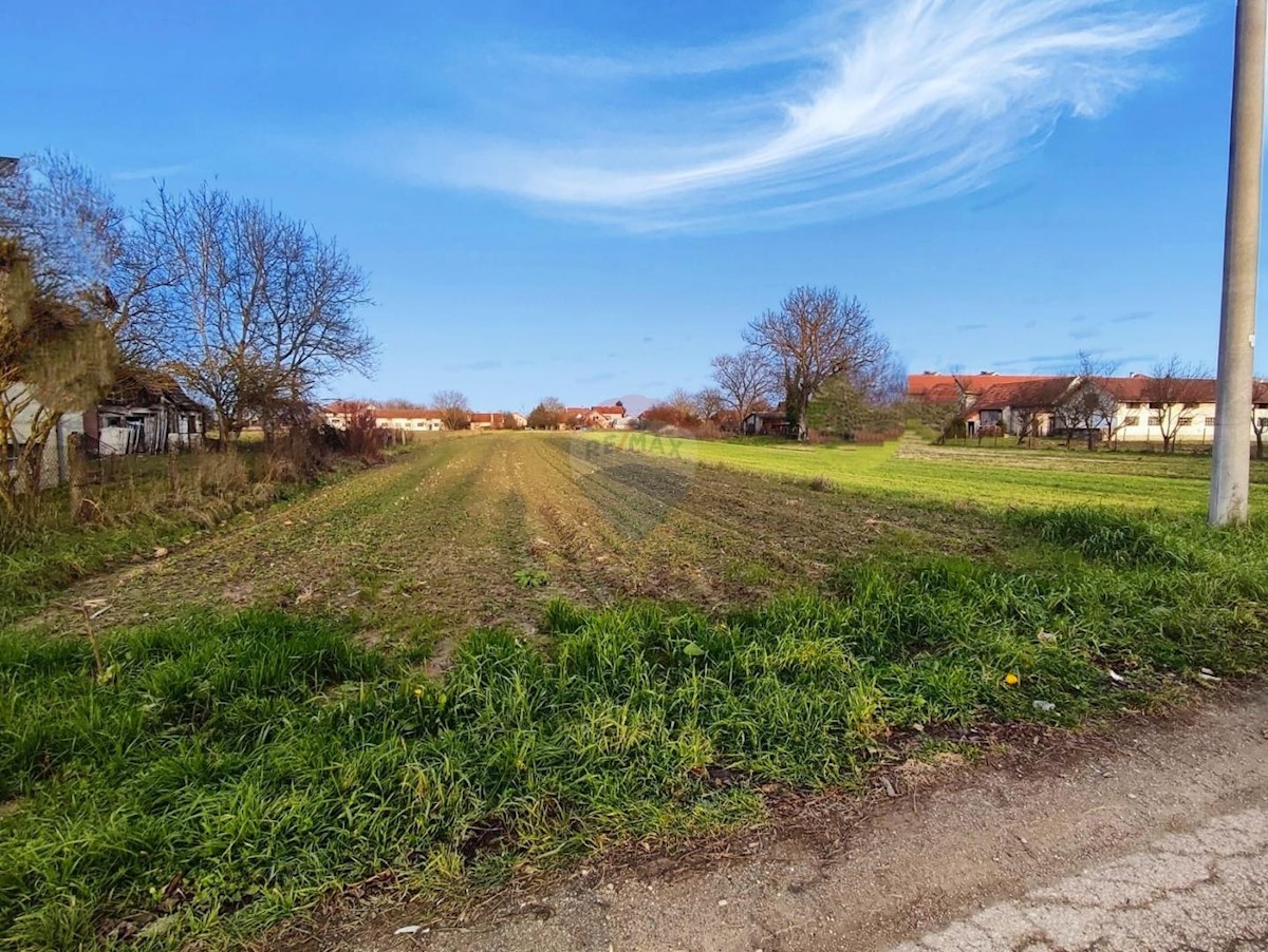 Terreno edificabile Donji Čehi, Novi Zagreb - Zapad, 3.560,40m2