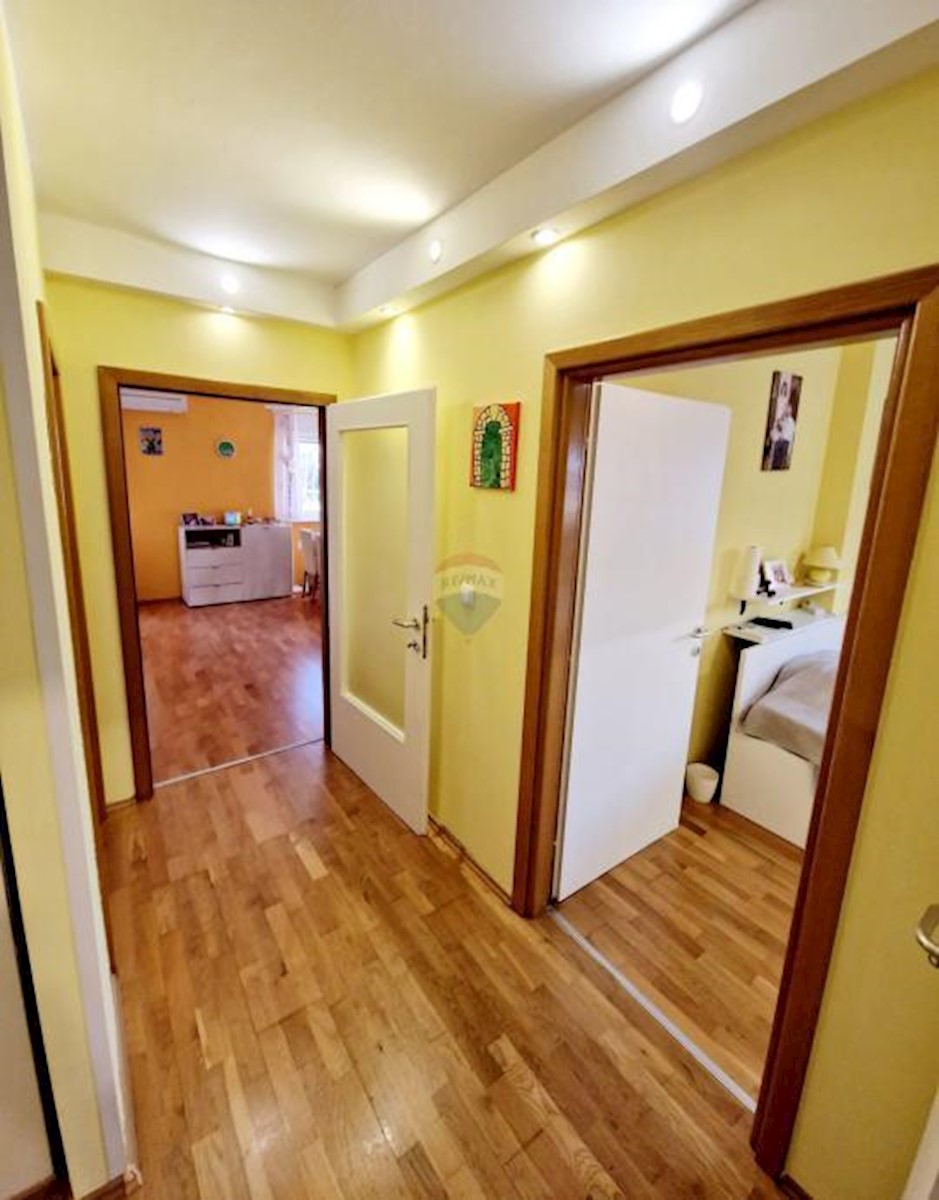 Appartamento Valdebek, Pula, 69m2