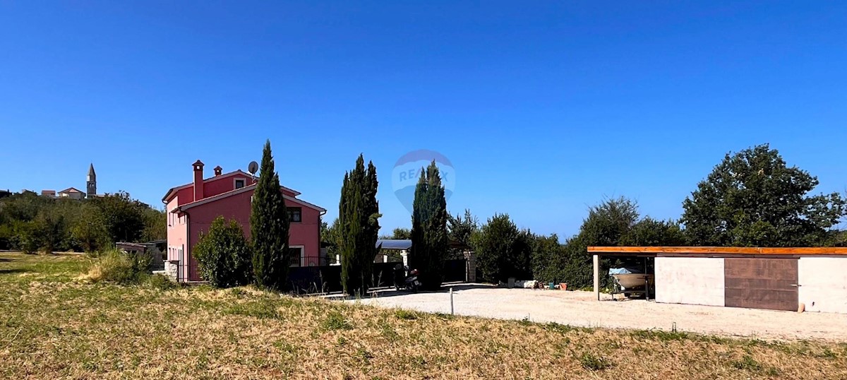 Istria, Visignano, casa con piscina + terreno edificabile