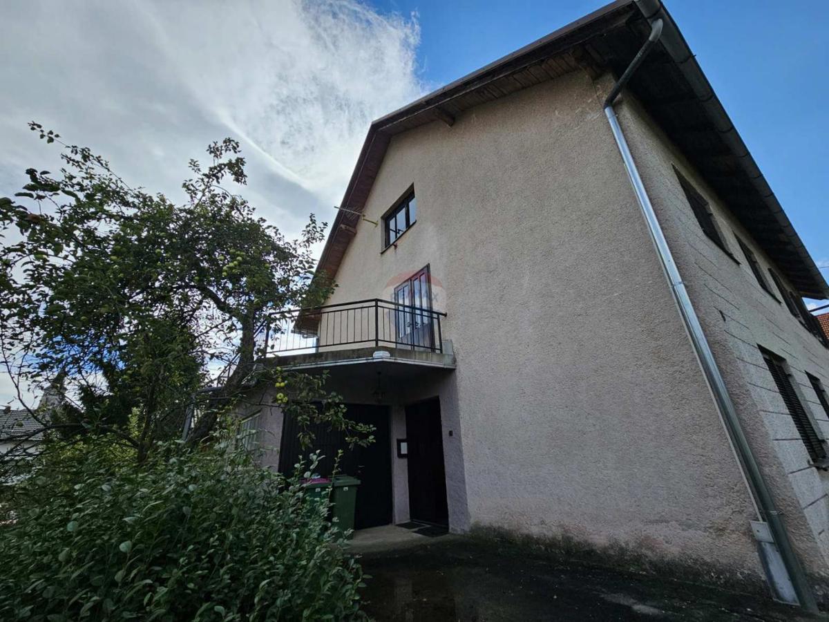 Casa Vrbovsko, 360m2