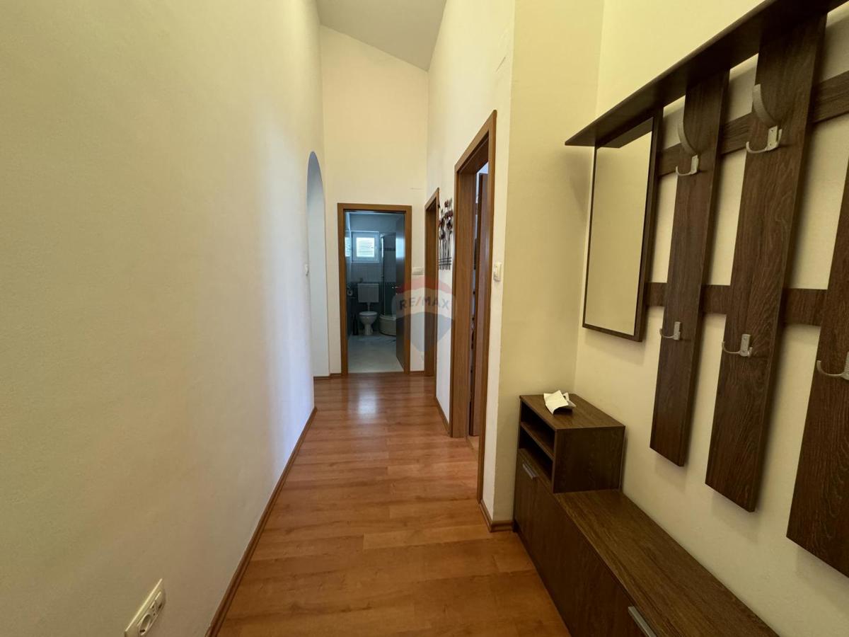 Appartamento Pinezići, Krk, 63m2