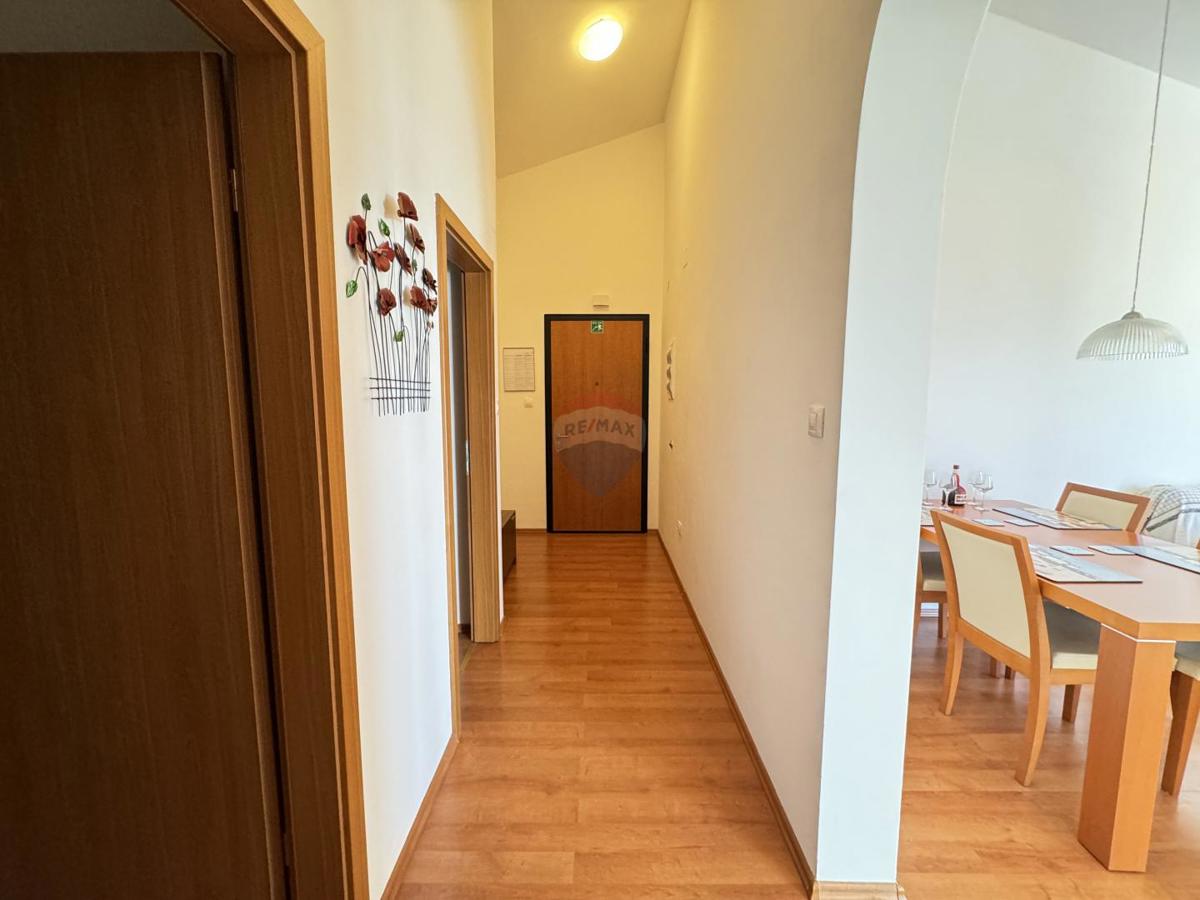 Appartamento Pinezići, Krk, 63m2